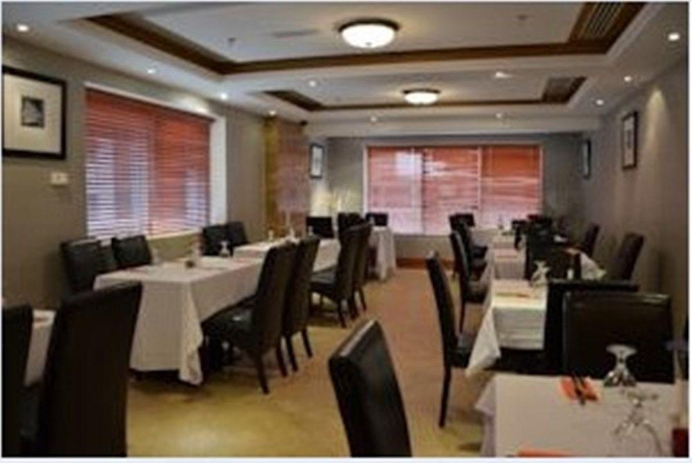 Richmond Greens Hotel Dubai Exterior foto